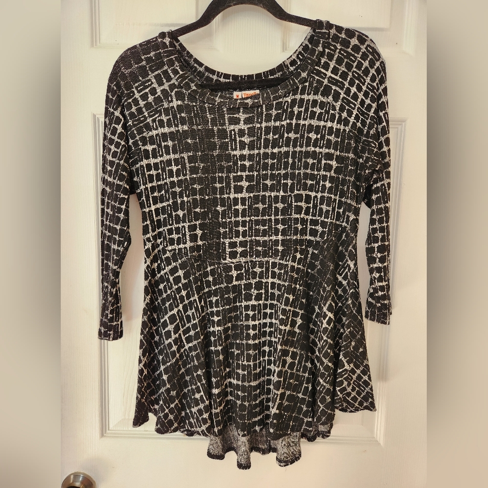 Tiano by Steve Barraza Sochi Blouse M Black White‎ Print Peplum Top USA